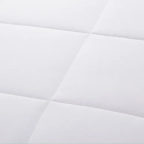 Miniatura 8 de HOMBYS Manta de plumón alternativo tamaño King de 120 x 120 pulgadas para todas las estaciones, manta de cama blanca acolchada ligera con ribete