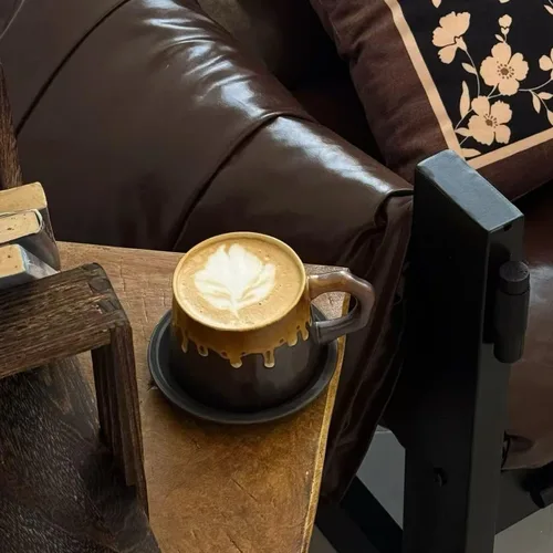 Miniatura 7 de Taza de capuchino de cerámica vintage retro hecha a mano con platillo – Taza de té y platillo de cerámica rústica pequeña, sin plomo, taza hecha a
