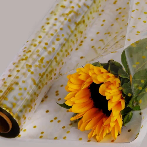 Miniatura 4 de CMFYHM Rollo de Envoltura de Celofán Transparente (34" x 120 Pies) Celofán de Lunares Dorados de 3 Mil, Rollo de Envoltura de Celofán para Regalos