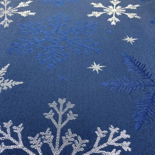 Miniatura 4 de Camino de mesa tejido jacquard metálico con copos de nieve azul navideño (corredor de 14" x 72")