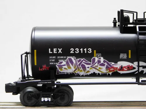 Miniatura 6 de Lionel Graffiti UNI-Body Tank CAR O Gauge 2223110-T