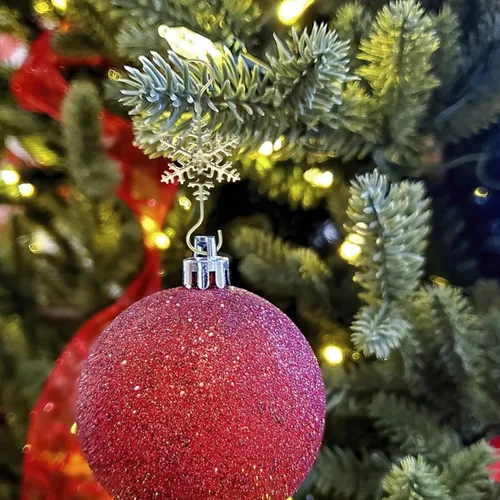 Miniatura 9 de HOMSFOU Decoración de escritorio, 10 ganchos de adorno de árbol de copo de nieve, ganchos decorativos de alambre de metal para árbol de Navidad