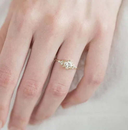 Miniatura 4 de Koguxuix Anillo vintage de oro anillo de compromiso con circonita cúbica y diamantes de cristal, anillo de boda de oro de 14 quilates Milgrain (7)