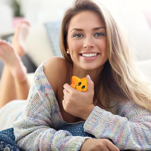 Miniatura 7 de Civaner 90 unidades de bolas de estrés con forma de sonrisa de estrella, mini espuma divertida, juguetes de alivio de estrellas, bolas de sonrisa