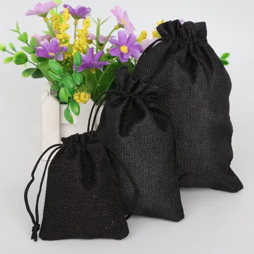Miniatura 6 de YANGBOYY Bolsas de arpillera, paquete de 25 bolsas de arpillera de 5 x 7 pulgadas, bolsa de regalo con cordón de arpillera, bolsa de regalo de Blanco