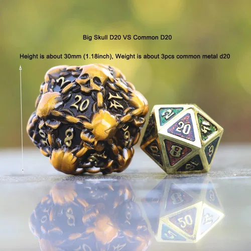 Miniatura 3 de DNDWoW Calavera dorada de metal pesado D20 con cadenas, dados de calavera gótica de gran tamaño para juegos de rol de mesa -BKGH9