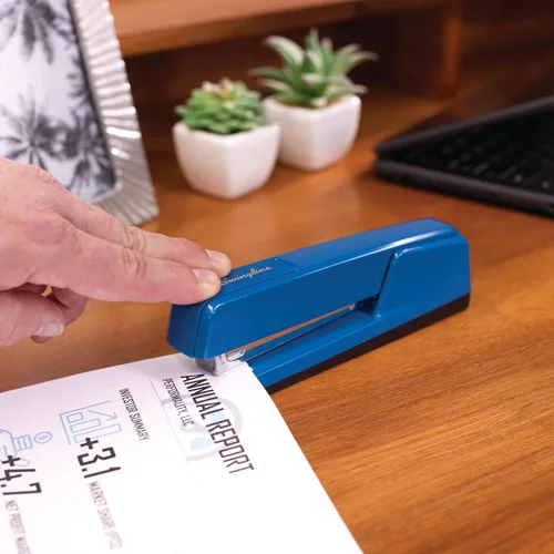 Miniatura 3 de Swingline - Engrapadora 747 clásica de escritorio, con capacidad para 20 hojas, metálica, azul verdadero (74724)