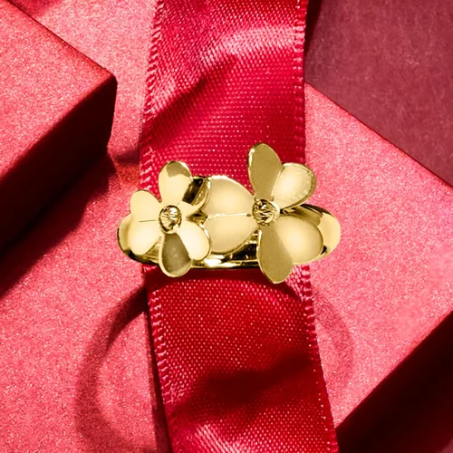 Miniatura 6 de Ross-Simons Italian 14kt Yellow Gold Flower Ring