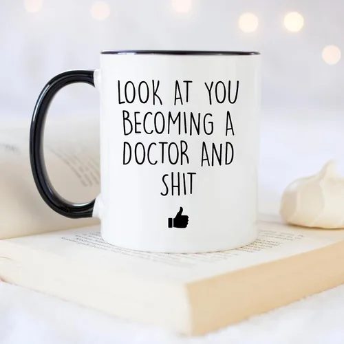 Miniatura 4 de YouNique Designs Future Doctor - Taza de café, 11 onzas, color blanco, divertida taza de estudiante de medicina, taza para la escuela de medicina