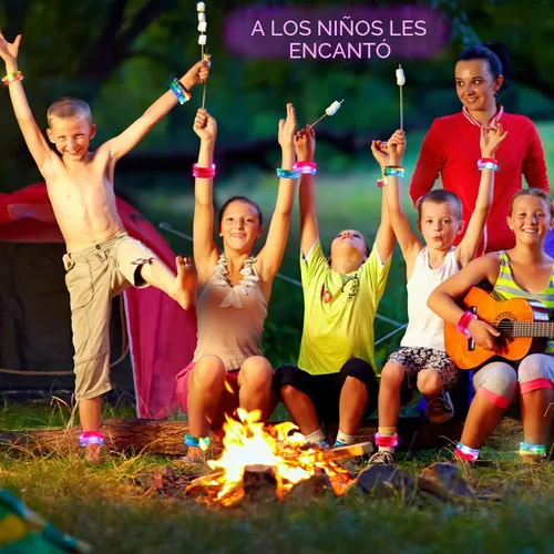 Miniatura 7 de 24 piezas de suministros de fiesta que brillan en la oscuridad para niños y adultos, juguetes con luz intermitente, pulseras LED del 4 de julio