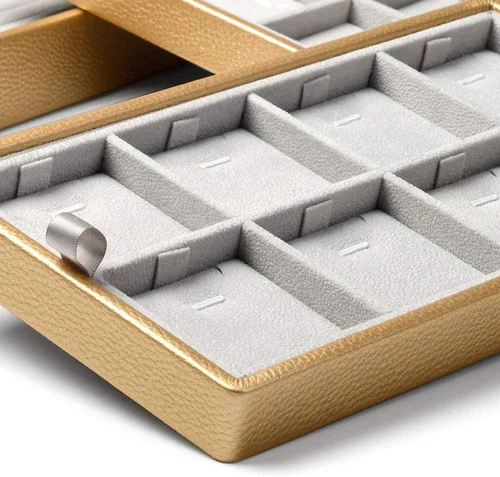 Miniatura 6 de Oirlv Joyero de cuero dorado hecho a mano organizador de joyas de viaje estuche de almacenamiento para aretes anillos collares dijes relojes