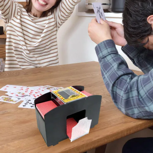 Miniatura 3 de Mezclador de cartas automático de 4 barajas Trademark Poker
