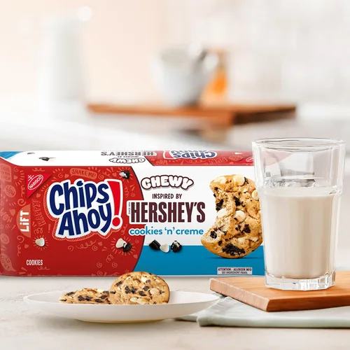 Miniatura 6 de CHIPS AHOY! Chewy Hershey's Cookies 'n' Creme - Galletas inspiradas en barra, 9.58 onzas