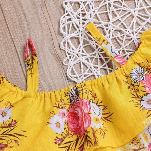 Miniatura 7 de Conjunto de ropa de verano con cuello halter floral y tirantes amarillos y pantalones cortos