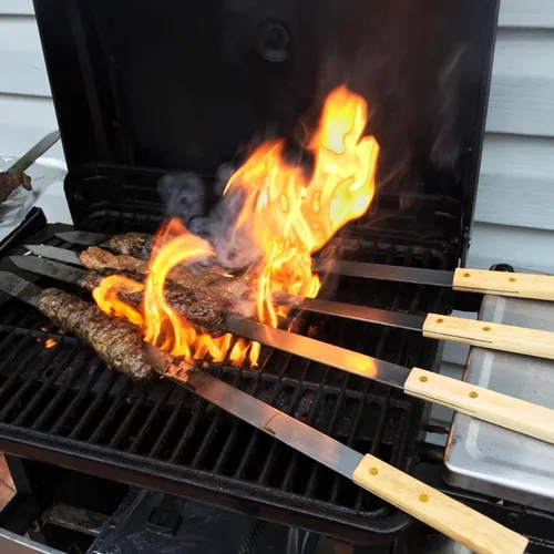 Miniatura 3 de Goutime Kabob - Brochetas de 23 pulgadas de largo, 1 pulgada de ancho de acero inoxidable para asar a la parrilla con mango de madera para hacer