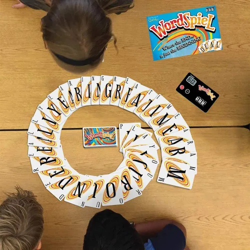 Miniatura 4 de Set WordSpiel — Juego de cartas — Crea una palabra usando parte de la palabra anterior — Juego de mesa para noche de diversión familiar — Para