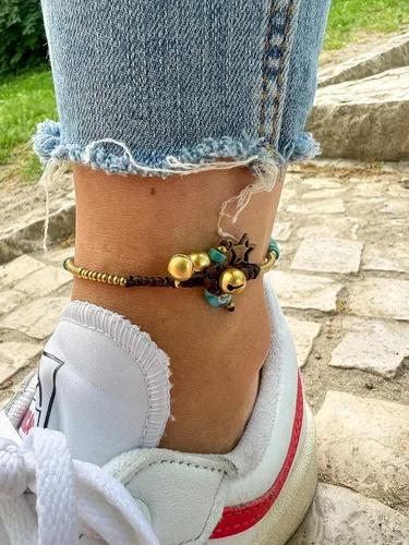 Miniatura 45 de Made by Nami Tobillera bohemia para surfista, impermeable y ajustable, con cuentas para mujer, hecha de cuerda de algodón encerado y cuentas
