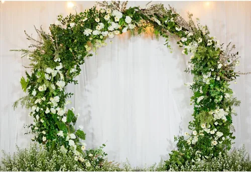 Miniatura 4 de Fondo de flores de arco de 5 x 3 pies, guirnalda verde, guirnalda blanca, cortina romántica floral para pared, fondo de fotografía para despedida