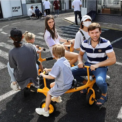 Miniatura 3 de Triciclo para ciclistas a partir de 3 años de edad preescolar, equipo de juego para niños al aire libre (jinete rojo para 6 personas)