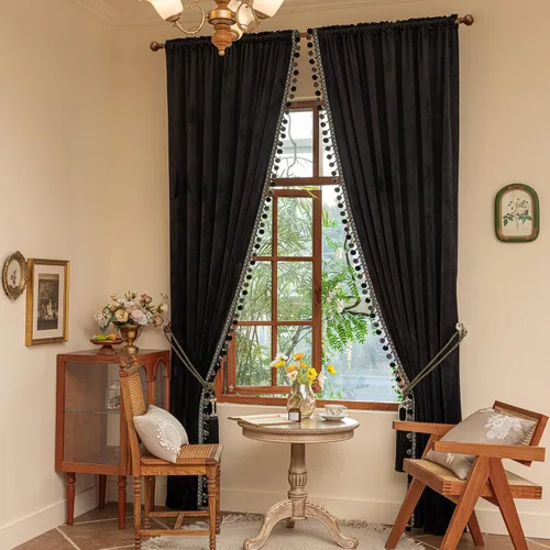 Cortina Helen de lujo con pompones para sala de estar de terciopelo opaco, juego de 2 paneles Negro