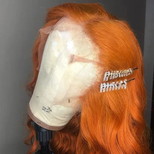Miniatura 6 de ANDRIA Pelucas de encaje frontal 13x4 HD 28 pulgadas, pelucas de onda corporal naranja jengibre largas sin pegamento, línea capilar prearrancada