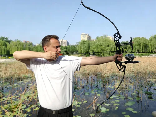 Miniatura 6 de Kit combinado de pesca de arco recurvo Takedown de 53 pulgadas, 30/40 libras solo para mano derecha arco de pesca con carrete de pesca y flechas