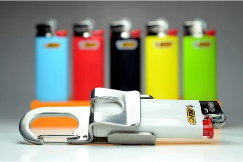 Miniatura 8 de Screwpop Bic - Llavero estándar para encendedor de tamaño completo, multiherramienta con mosquetón y abridor de botellas, construcción de acero