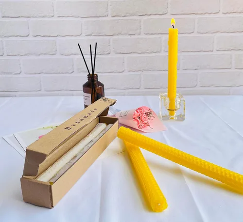 Miniatura 6 de Lacaser - Velas cónicas de cera de abejas de 2 piezas, velas largas de 9 pulgadas para candelabros en amarillo, sin aroma y sin humo, tiempo