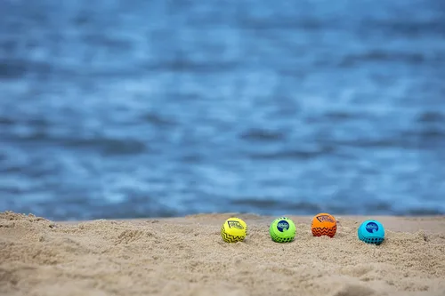 Miniatura 4 de Wahu Super Grip - Juguete de piscina 100% impermeable, pelota de salto de agua para piscina y playa, salta más de 150 pies en el agua, verde