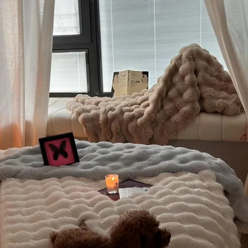Miniatura 4 de Manta de pelo sintético de felpa de conejo, gruesa y cálida para todas las estaciones, manta peluda suave y mullida para sofá, cama, decorativa Beige