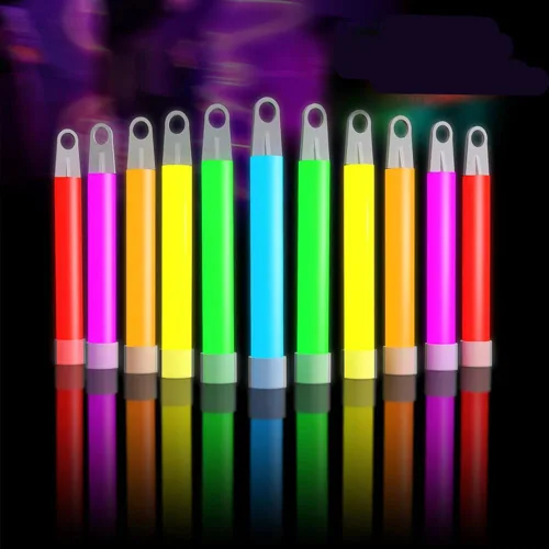 Glow Fever Bastones de 50 unidades de 4 pulgadas que brillan en la oscuridad, para suministros de fiesta de niños, regalos de fiesta de cumpleaños,