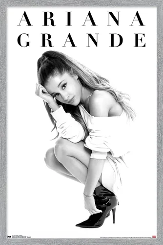 Miniatura 18 de Ariana Grande - Póster de pared de luna de miel, 22.4 pulgadas de largo x 14.7 pulgadas de ancho, versión enmarcada en madera de granero