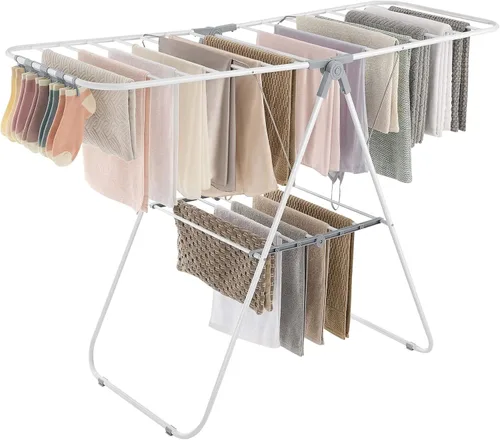 SONGMICS Tendedero para ropa, con clips para calcetines, estante de lavandería de metal, plegable, ahorra espacio, soporte independiente, con 2 alas