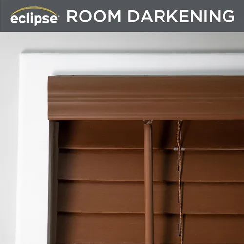 Miniatura 2 de Eclipse Persianas de madera falsa de 2 pulgadas, 23.5" de ancho x 64" de largo en roble oscuro - Persianas sin cordón, Certificadas como seguras