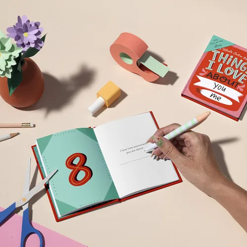 Miniatura 6 de Em & Friends About You Fill in the Love Book Tapa dura – 1 Enero 2019