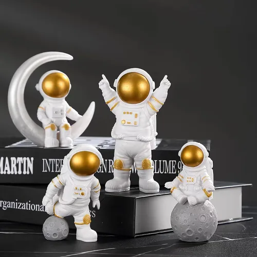 Juego de 4 estatuas de astronauta blancas y doradas, esculturas figuritas de astronauta, decoración temática espacial para habitación, estante,