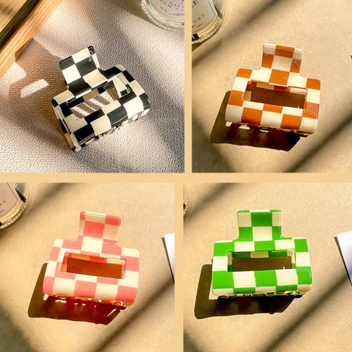Miniatura 7 de Ahoney - Paquete de 4 pinzas de garra Y2K a cuadros para cabello fino, bonitos pasadores estéticos de 2 pulgadas, accesorios para el cabello