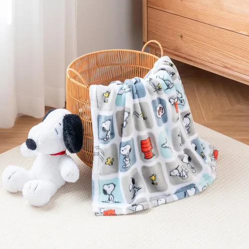 Miniatura 8 de Berkshire Blanket Peanuts® VelvetLoft® - Manta de felpa de Snoopy con bonitos personajes, Snoopy, diseño a cuadros, azul, manta de 55 x 70 pulgadas