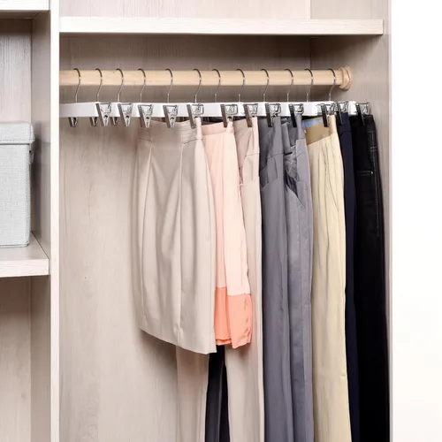 Miniatura 6 de Amber Home Paquete de 10 perchas de madera de color blanco sólido de 14.17 pulgadas para pantalones, pantalones y jeans con 2 clips ajustables
