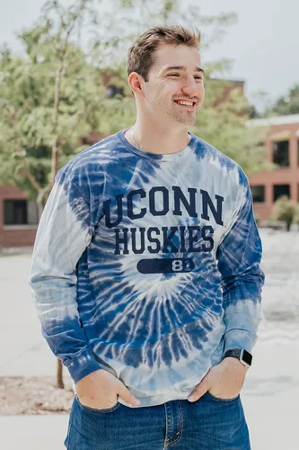 Miniatura 25 de Blue 84 Camiseta de manga larga con licencia oficial de la NCAA para mujer, teñido anudado