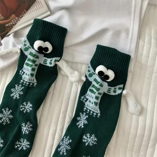 Miniatura 5 de SEANOTGIVEUP Calcetines magnéticos para parejas tomados de la mano, divertidos calcetines de tubo medio para mujeres y hombres, regalo novedoso