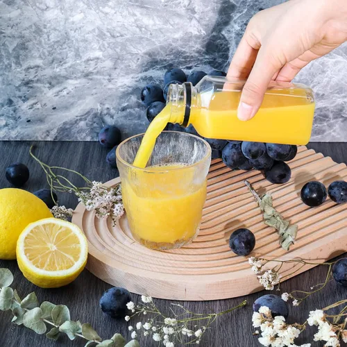 Miniatura 5 de SUPERLELE 12 botellas de plástico de 8 onzas con tapas, recipientes transparentes reutilizables para jugo con etiquetas, embudo y cepillo
