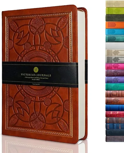 Miniatura 8 de VICTORIA'S JOURNALS Diario Vintage de Cuero Sintético con Tapa Dura Cuaderno Rayado Diario de Viaje de Aspecto Antiguo, Tamaño A5 5.7'' x 8.1'' Gris