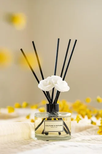 Miniatura 3 de CULTURE & NATURE - Set de difusor de varillas de 6.7 onzas líquidas (200ml) - Difusor con varillas perfumado a vainilla - Fragancia para el hogar