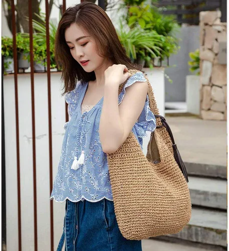 Miniatura 7 de Bolso de hombro de paja grande suave tejido a mano con borlas negras Boho paja asa tote retro verano playa bolsa de ratán bolso