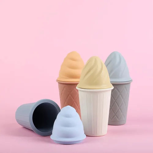 Miniatura 5 de BLUE GINKGO Juguetes de arena de helado - Juego de 4 juguetes de silicona para la playa Fácil de limpiar, apto para viajes Juguetes de arena