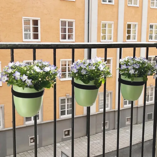 Miniatura 6 de Maceta de barandilla para plantas al aire libre (6 pulgadas, paquete de 3) Maceta colgante para barandillas, postes de valla Maceta de pared