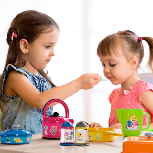 Miniatura 7 de Lollipop Baby Shark Cooking Adventure Set - Juego de cocina con ollas, sartenes, utensilios, taza medidora, tetera de té, sal y pimentero, gran