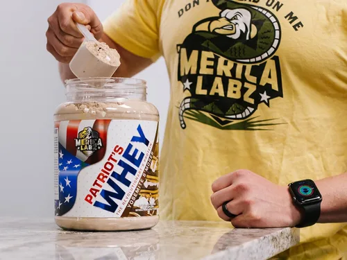 Miniatura 3 de Merica Labz Patriot's Whey, proteína de The Revolutionary's Protein, 25G Protein, 25 porciones (Mamaw's Banana Puddin')