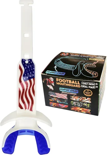 ORAL MART Protector bucal de fútbol juvenil 2026 para niños, protector bucal de doble color con correa gráfica permanente para aparejos de fútbol,
